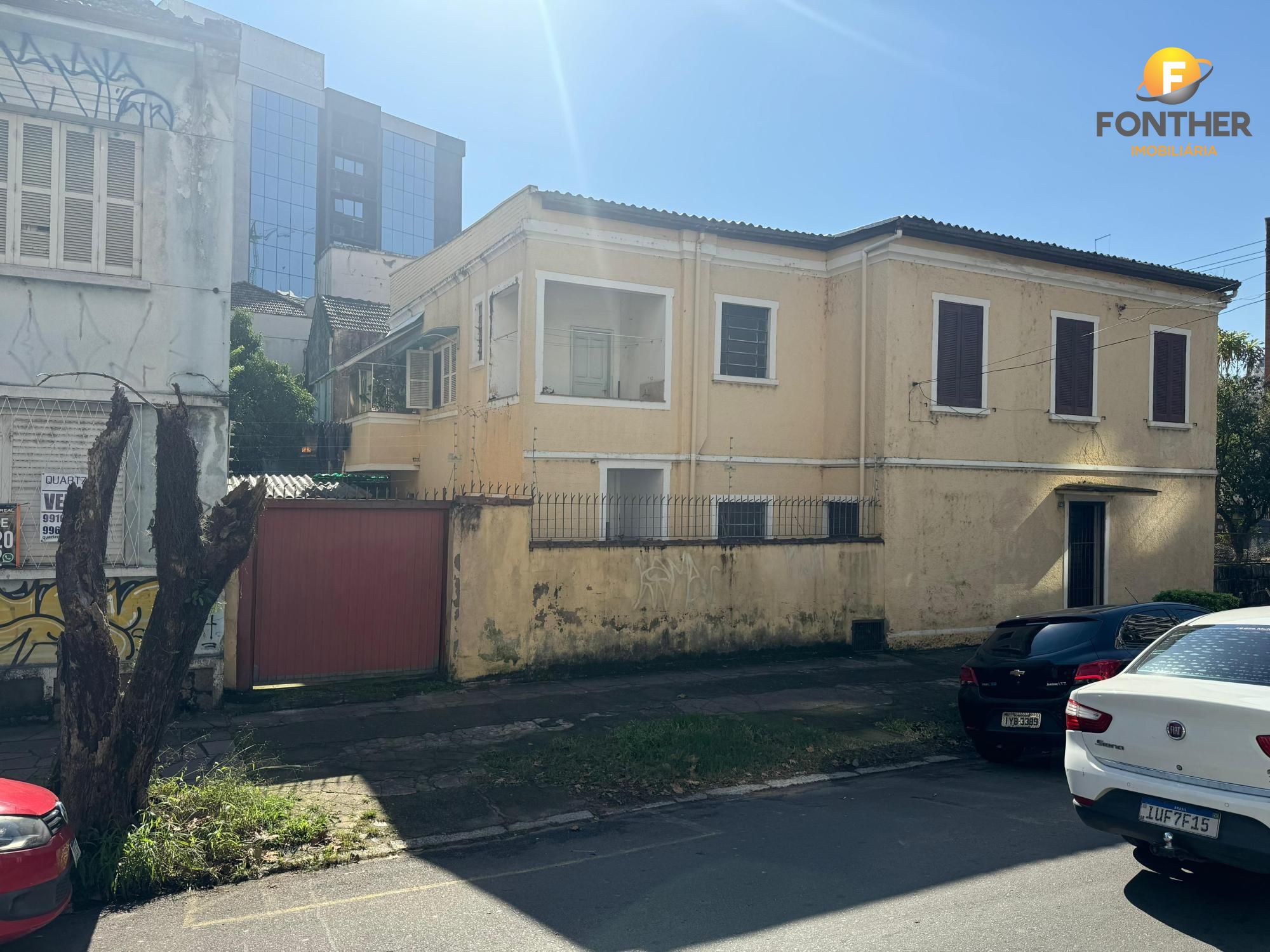 Casa à venda com 3 quartos, 305m² - Foto 3