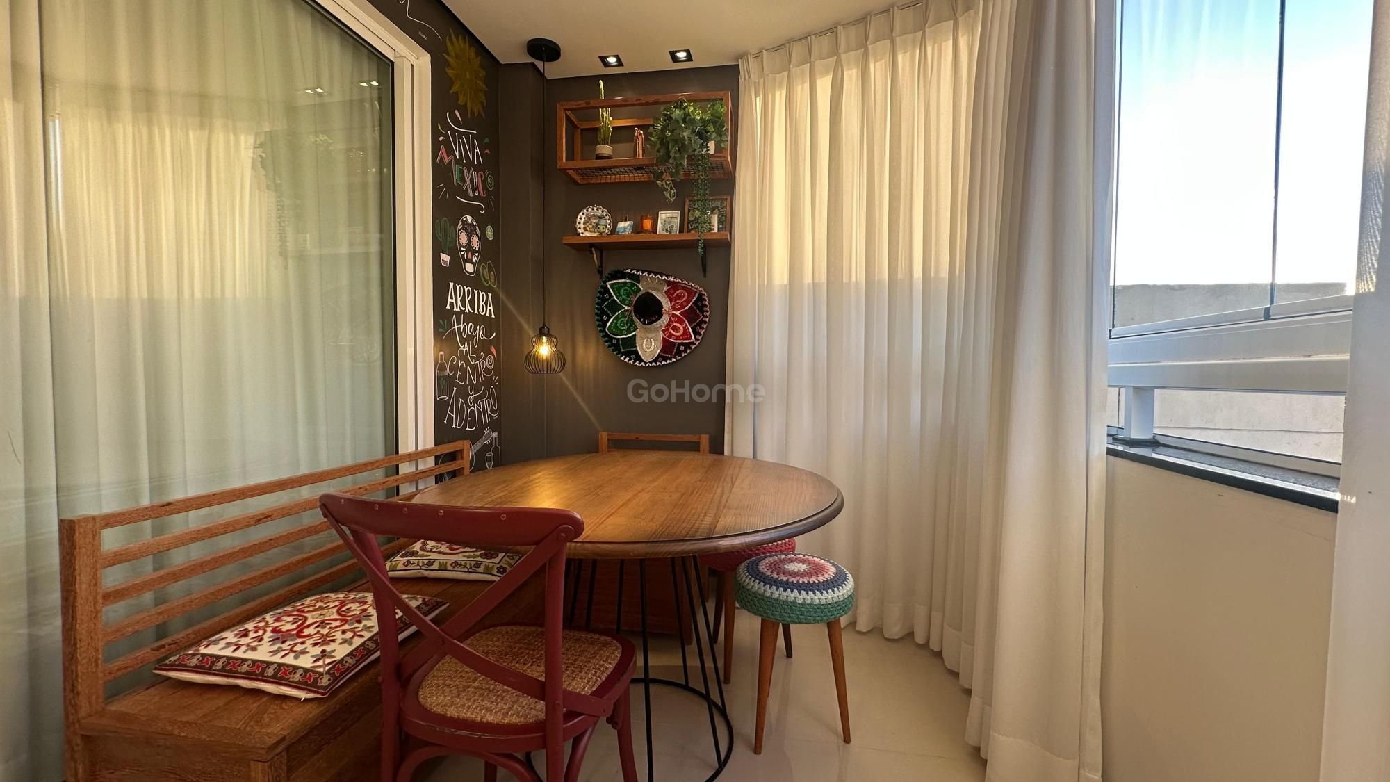 Apartamento Mobiliado à Venda em ótima localização