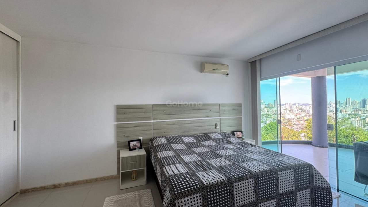 Casa Ampla com Vista Panorâmica