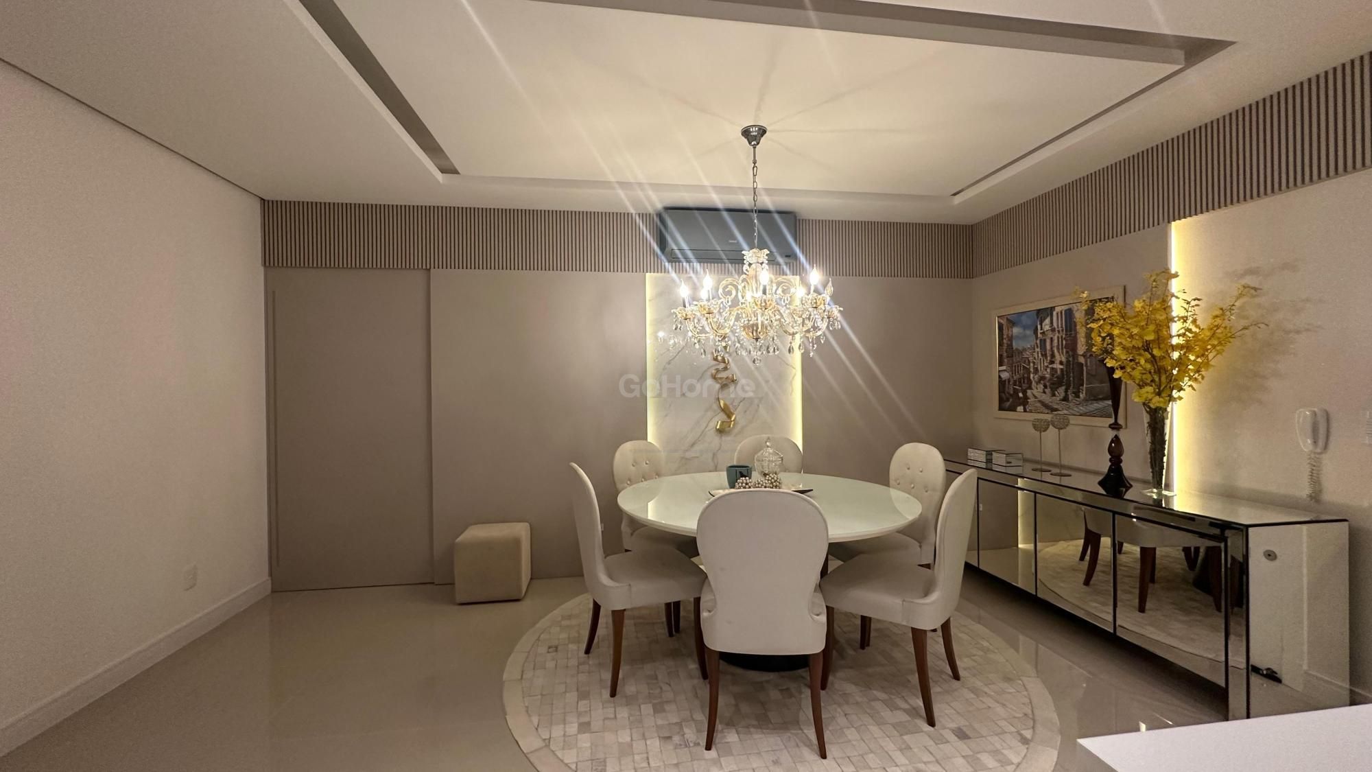 Apartamento Mobiliado à Venda em ótima localização