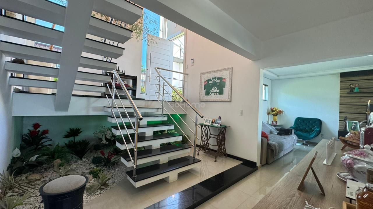 Casa Ampla com Vista Panorâmica
