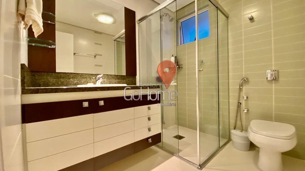 Apartamento Semimobiliado à Venda