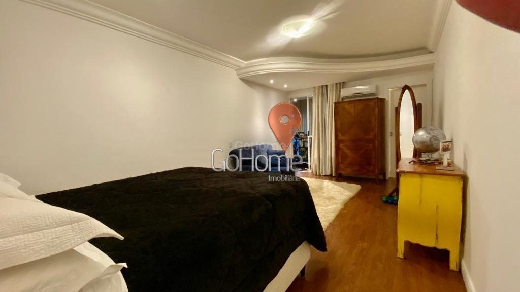 Apartamento Semimobiliado à Venda