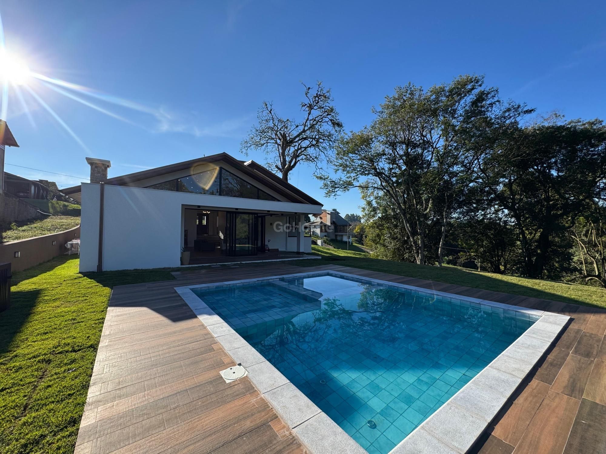 Casa em Condomínio Fechado à Venda