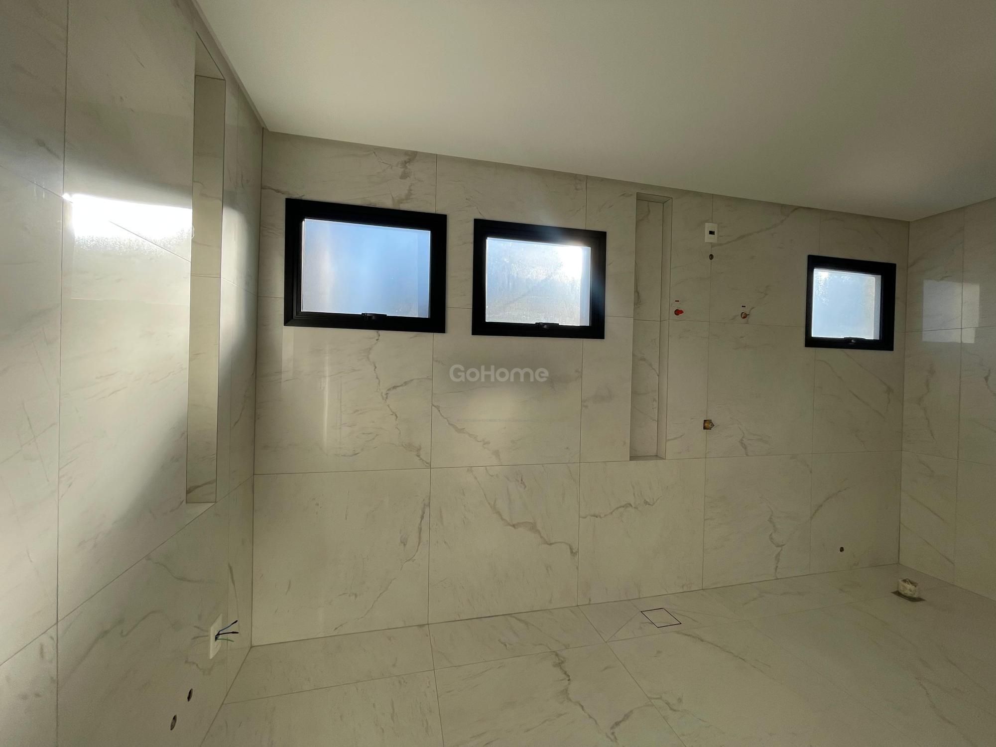 3656 – Casa de Luxo no Jardim Europa: Conforto, Lazer e Segurança