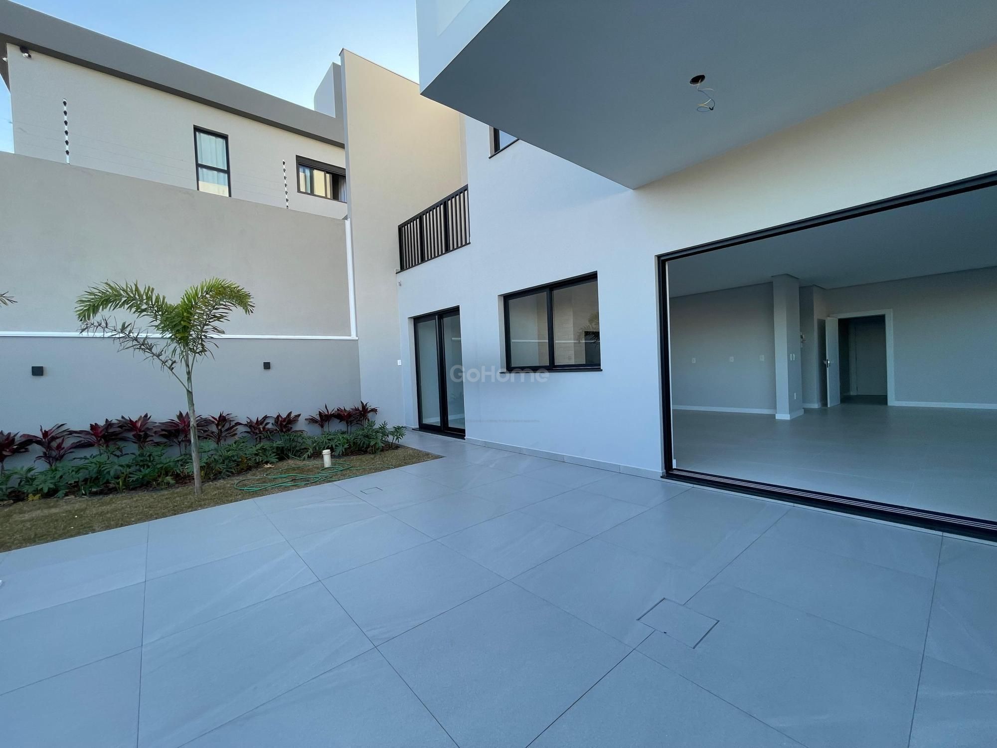 3656 – Casa de Luxo no Jardim Europa: Conforto, Lazer e Segurança