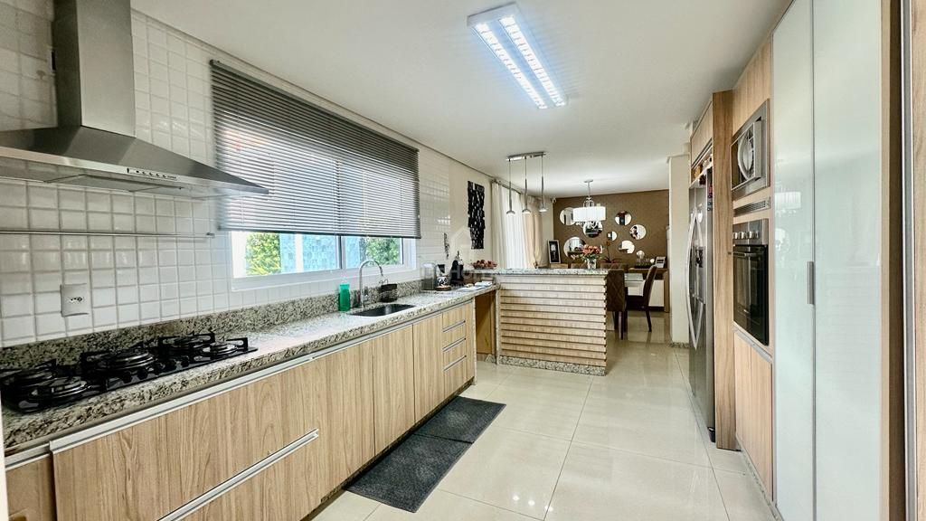 3627 – Casa com piscina no Jardim Europa- 270m² privativos