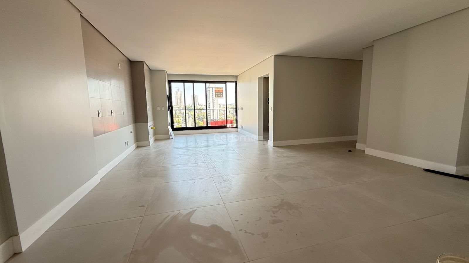 Apartamento Novo à Venda
