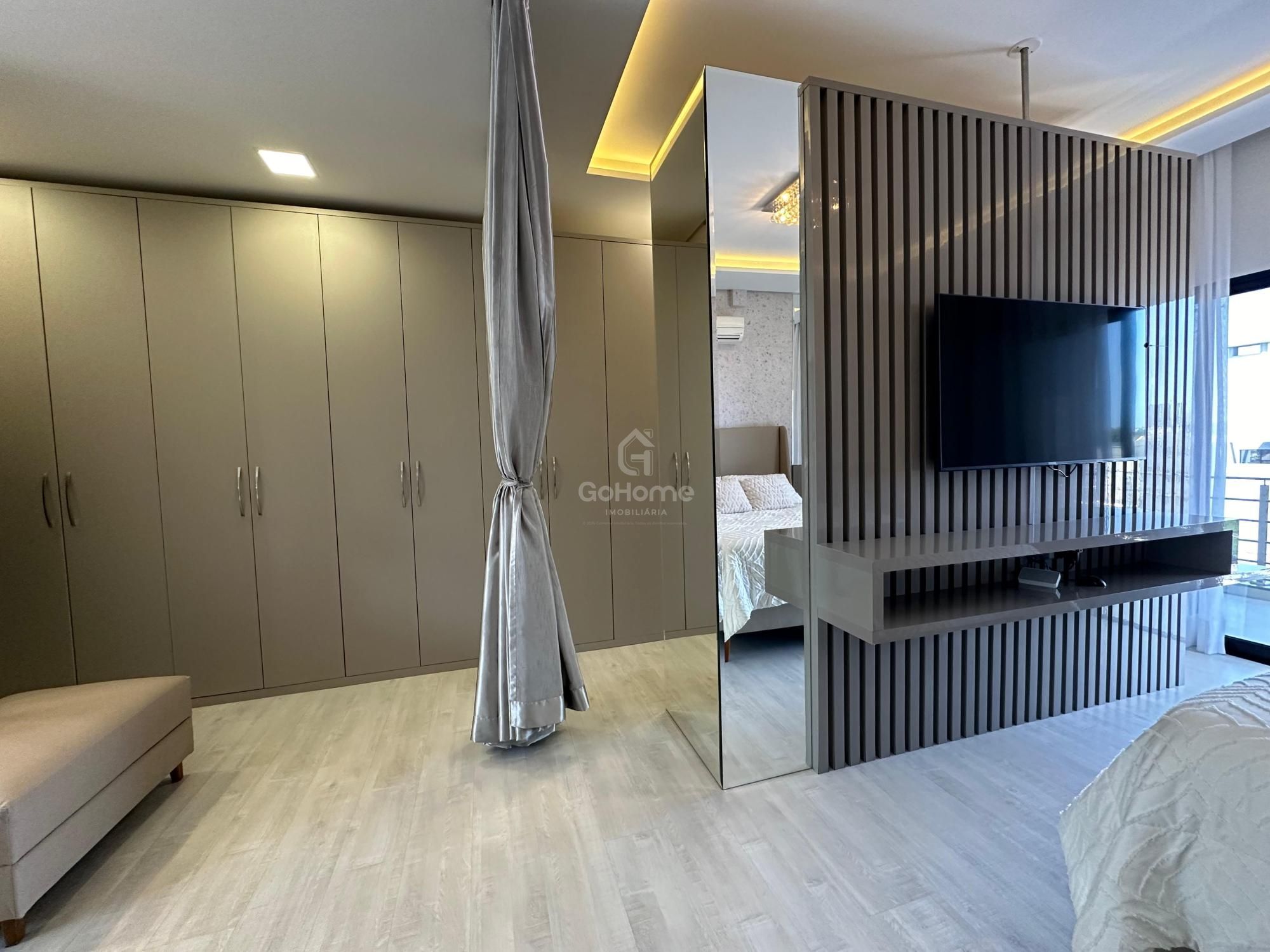 Casa Com 4 Dormitórios e Piscina