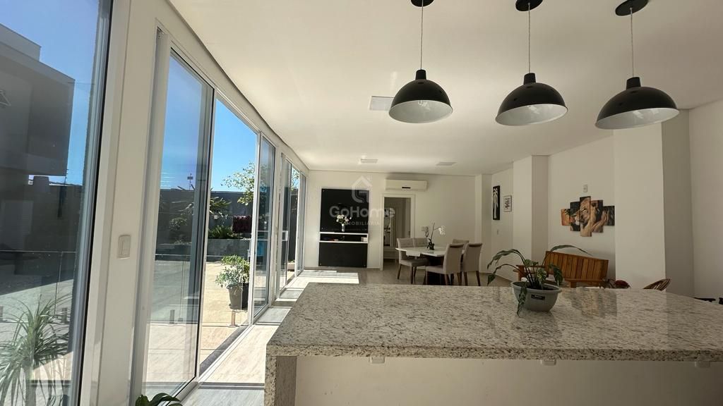 3627 – Casa com piscina no Jardim Europa- 270m² privativos