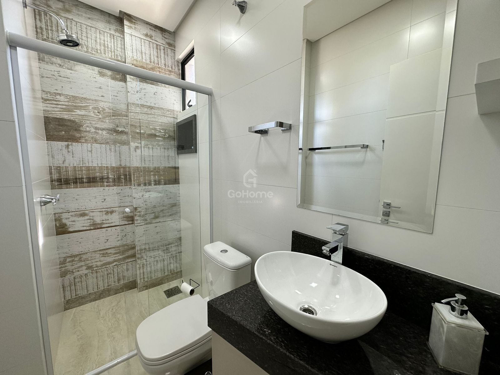 3520 – Apartamento 3 suítes com hidromassagem e lazer completo no Centro de Chapecó