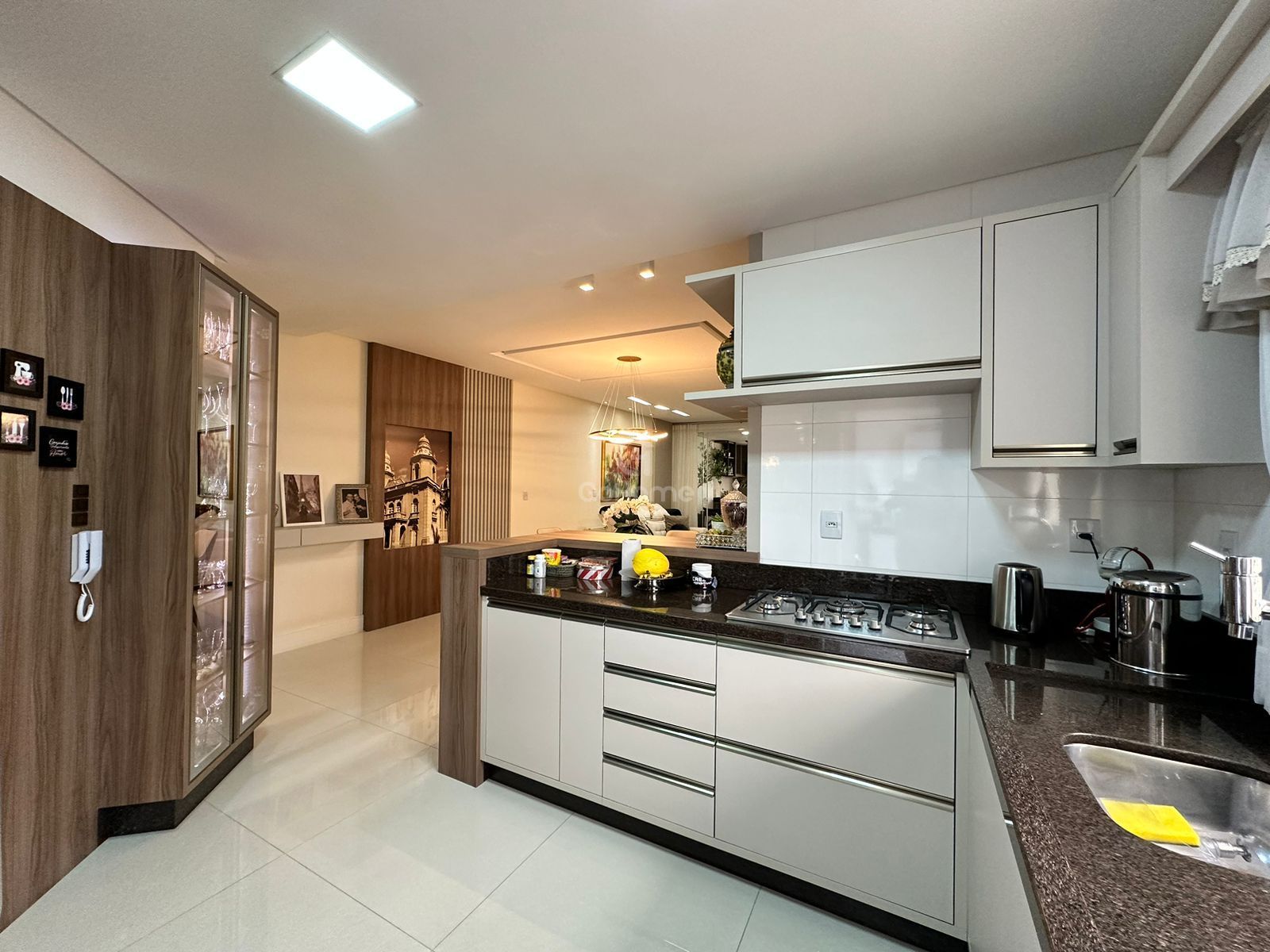 Apartamento 3 dormitórios