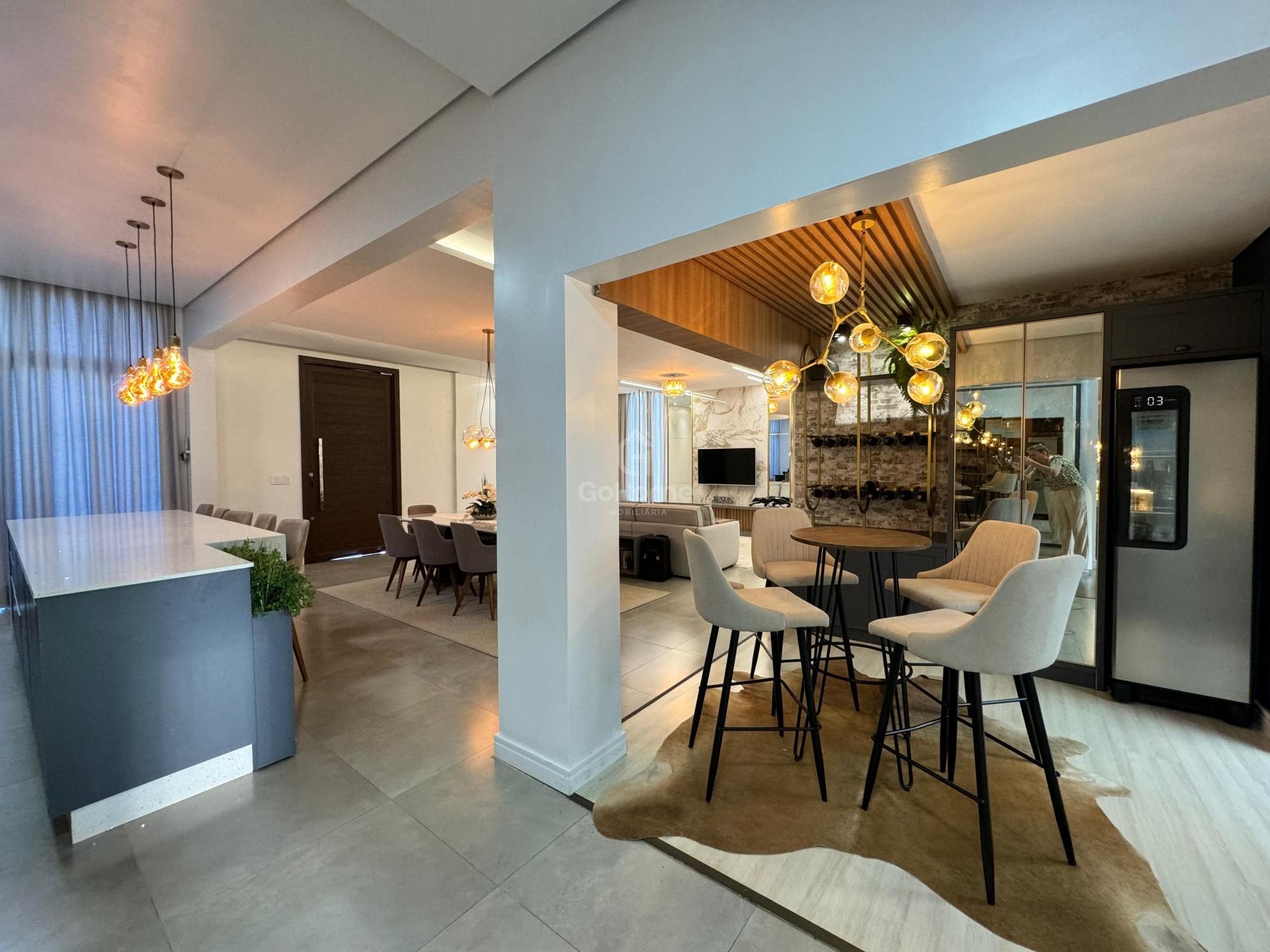 3801 – Casa semimobiliada com 2 Suítes, em Condomínio Fechado