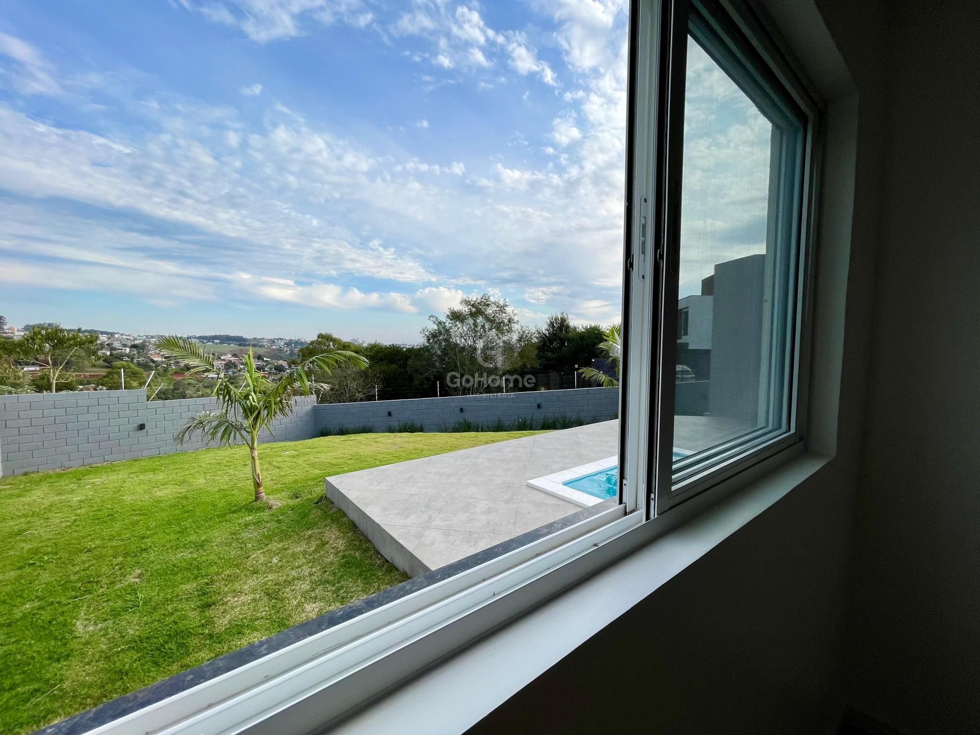 Belíssima Casa com Duas Suítes e Piscina