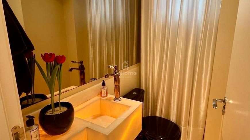Apartamento Semimobiliado duas suítes