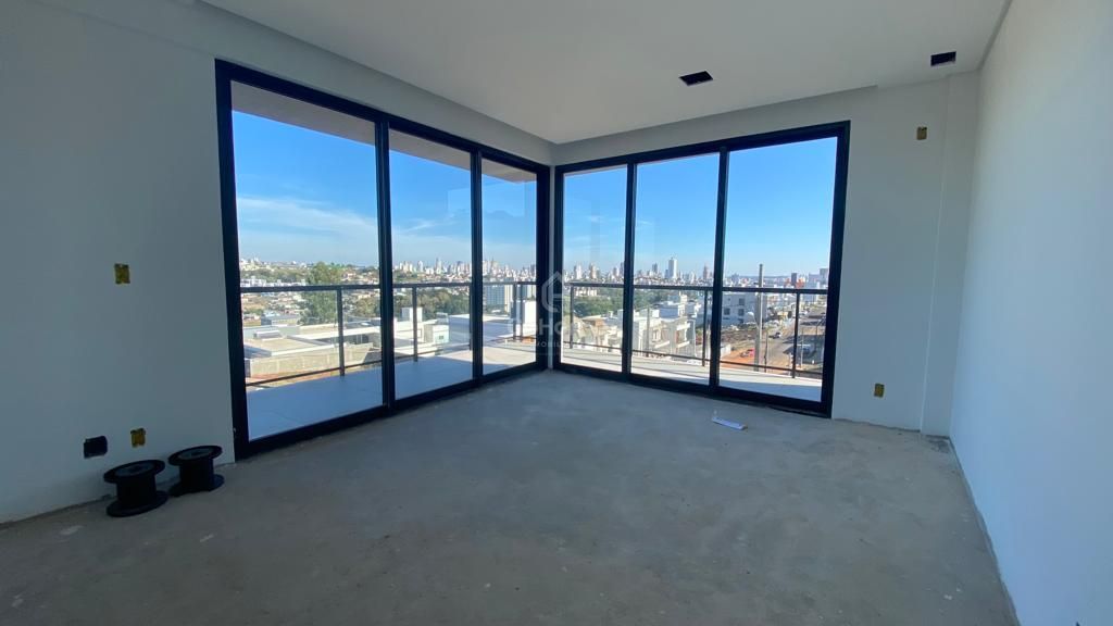 3354 – Casa de 3 Pavimentos à venda: Suíte Master, Piscina e Vista Panorâmica