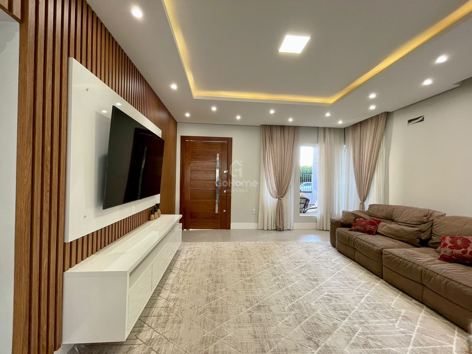3358 – Casa Mobiliada no SAIC: Conforto e Estilo em Cada Detalhe