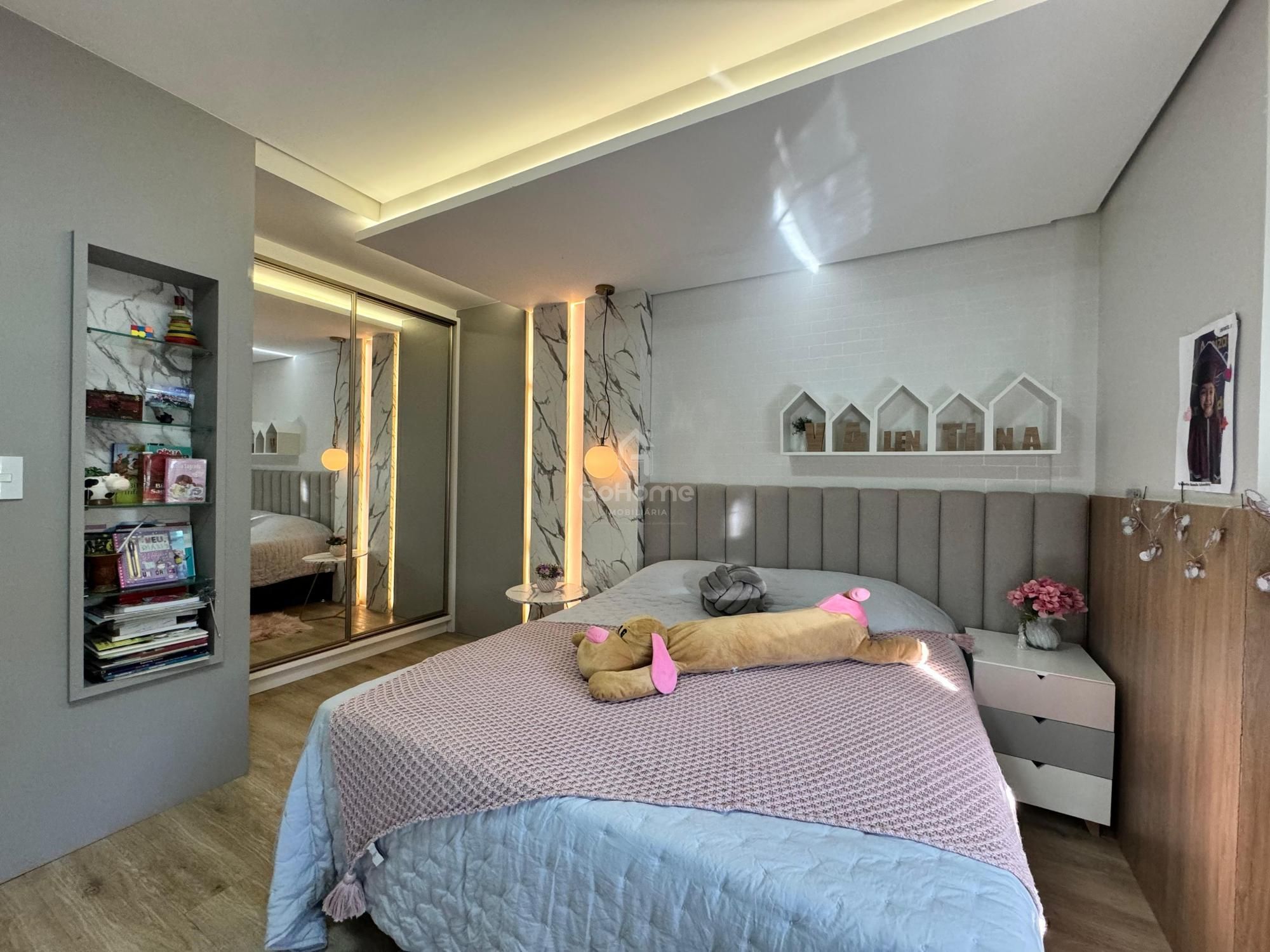 3801 – Casa semimobiliada com 2 Suítes, em Condomínio Fechado