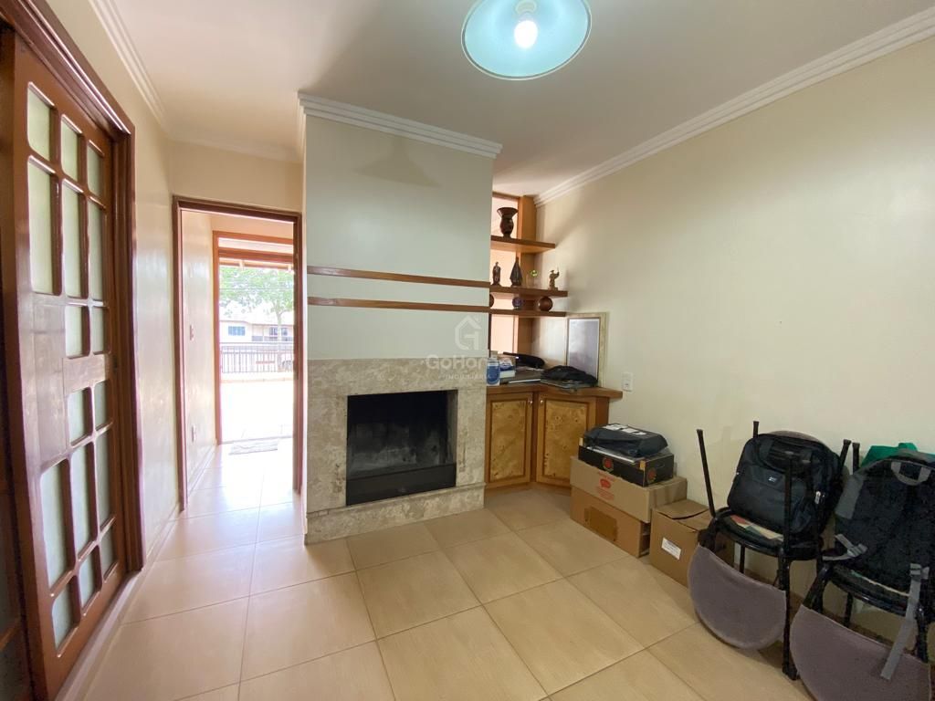 3603 – Casa no Centro de Chapecó: 3 Quartos com Suíte e 2 Vagas