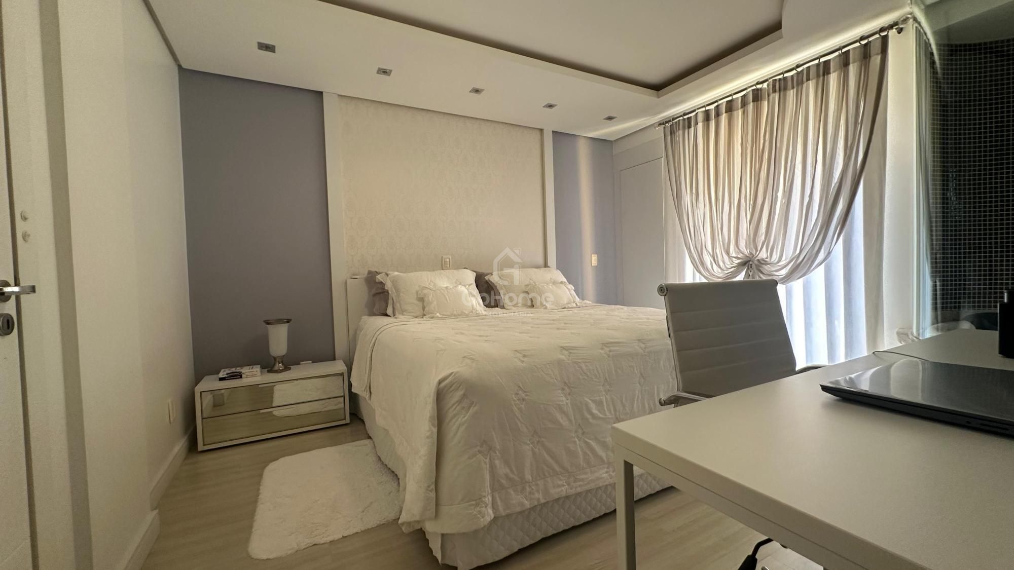 Apartamento Mobiliado à Venda em ótima localização