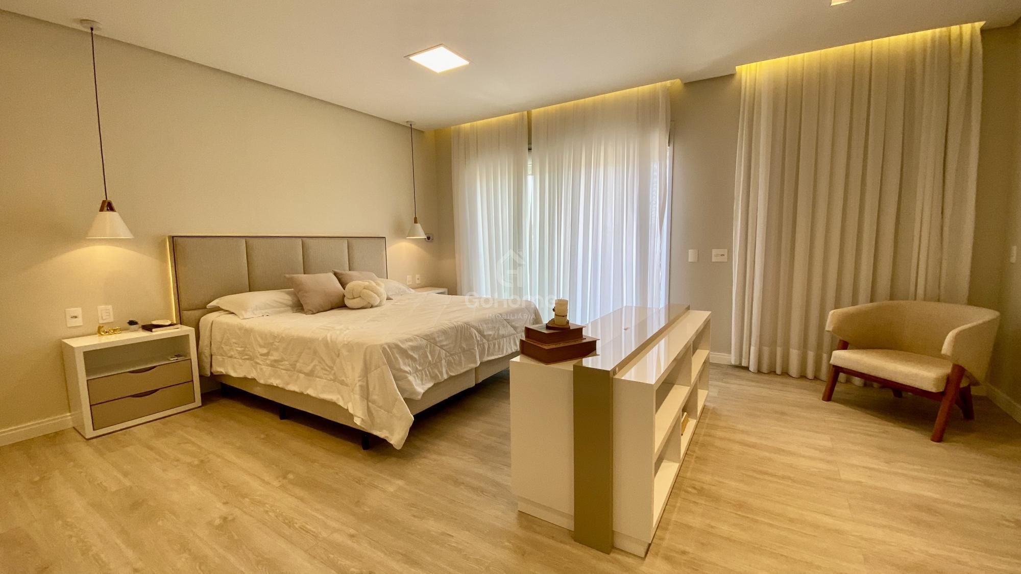Casa Mobiliada: 4 Quartos e Piscina Aquecida