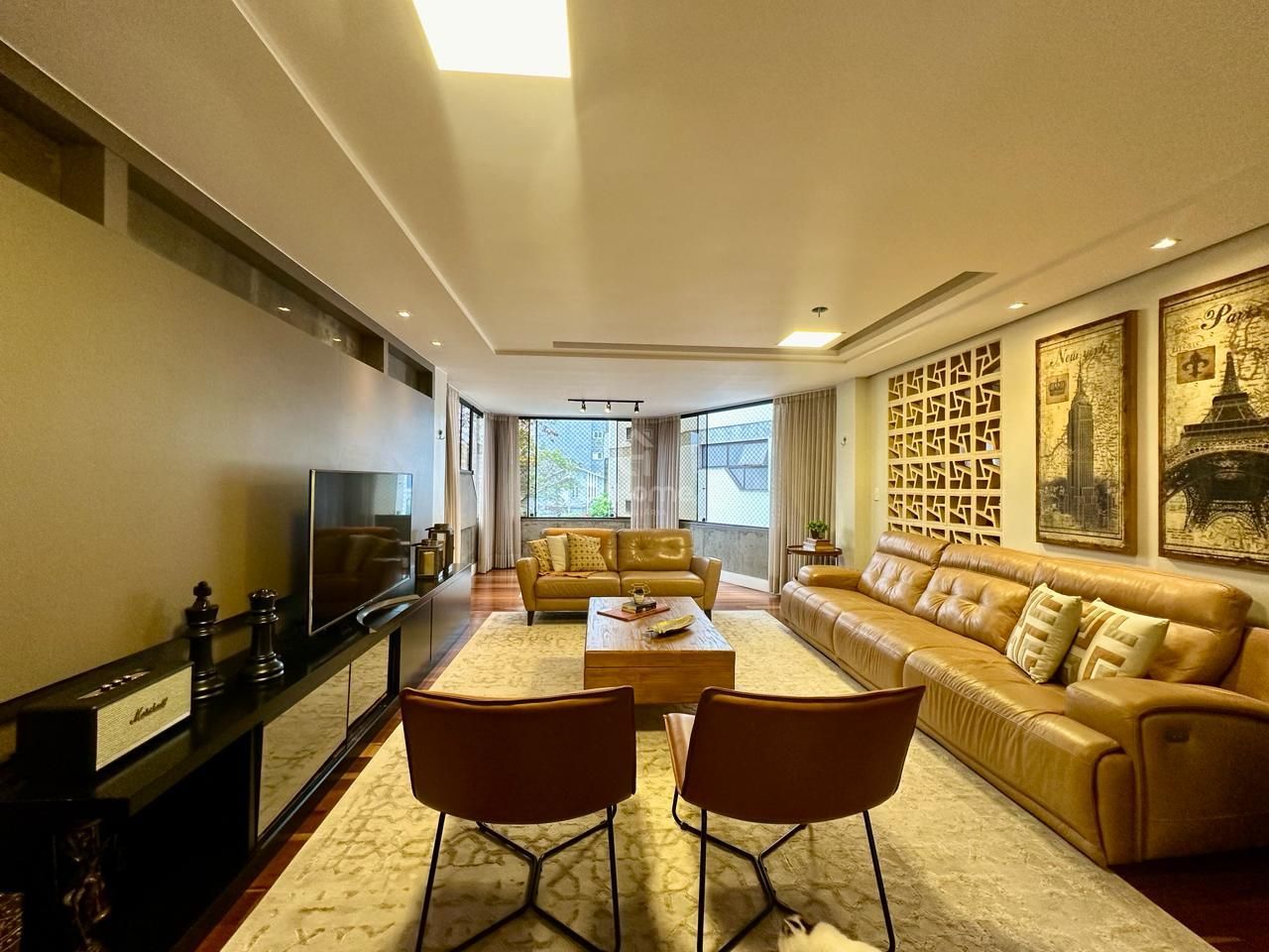 Apartamento no Centro com 3 Dormitórios