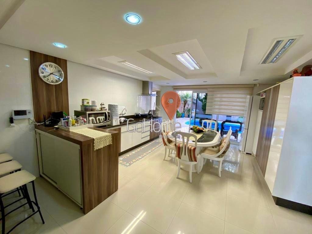 1064 – Casa com 3 Dormitórios e Lazer Completo: Semimobiliada, Presidente Médici