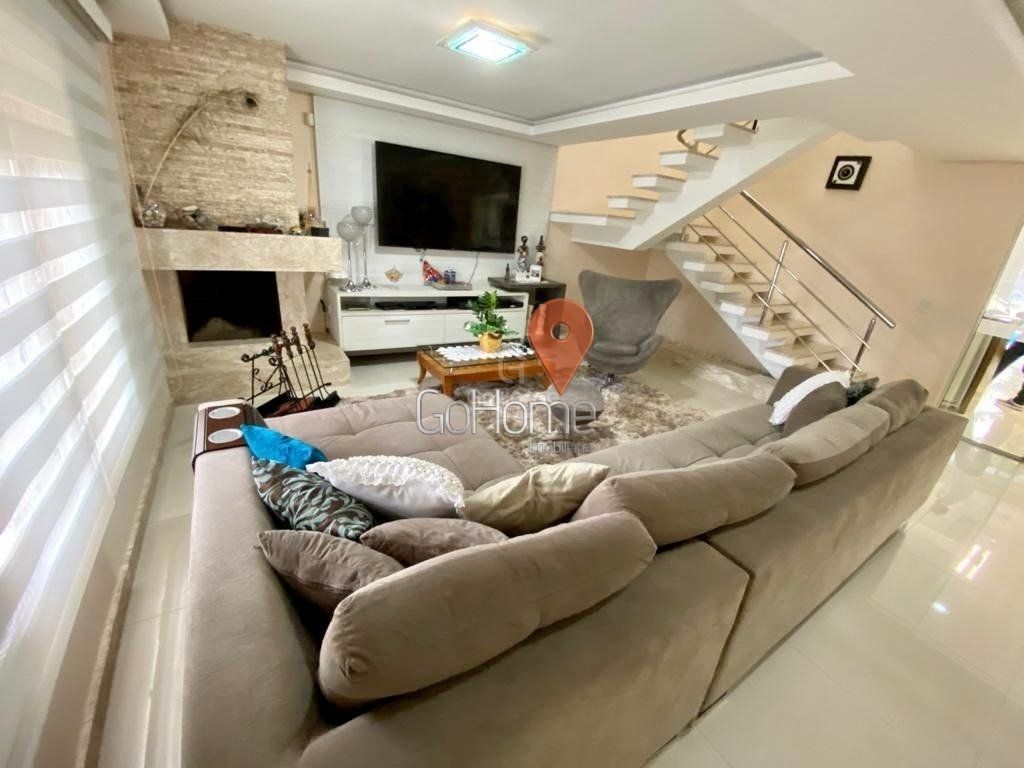 1064 – Casa com 3 Dormitórios e Lazer Completo: Semimobiliada, Presidente Médici