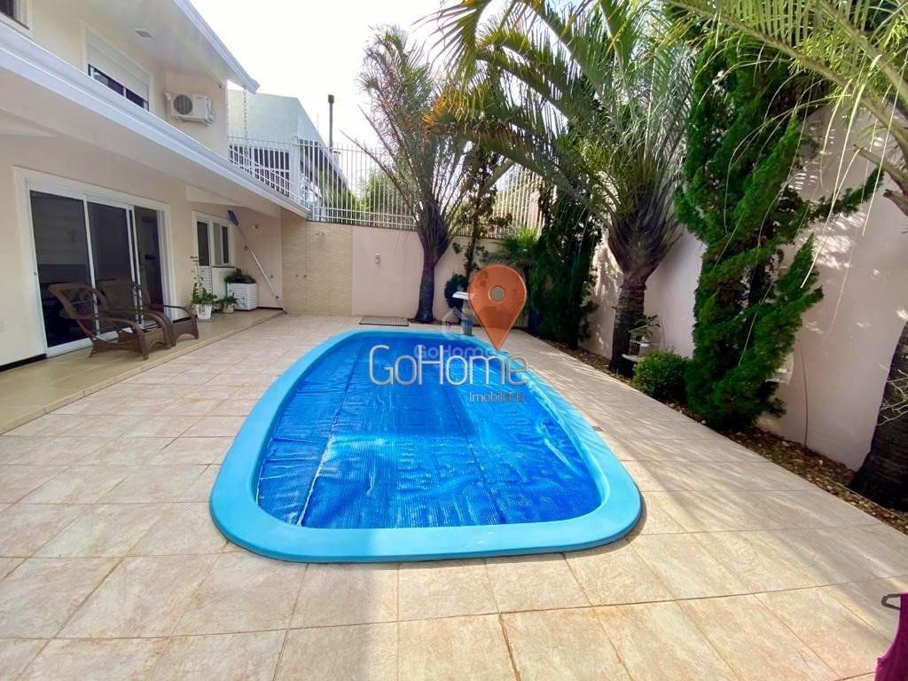 1064 – Casa com 3 Dormitórios e Lazer Completo: Semimobiliada, Presidente Médici
