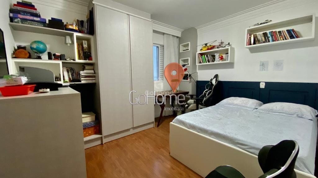 Apartamento Semimobiliado à Venda