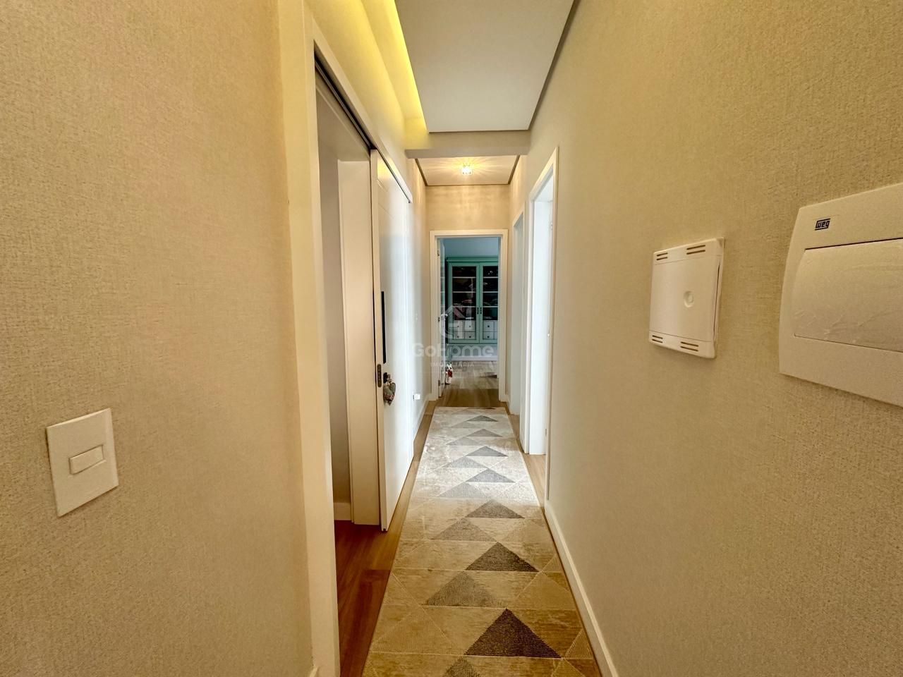 Linda casa em Condomínio Fechado