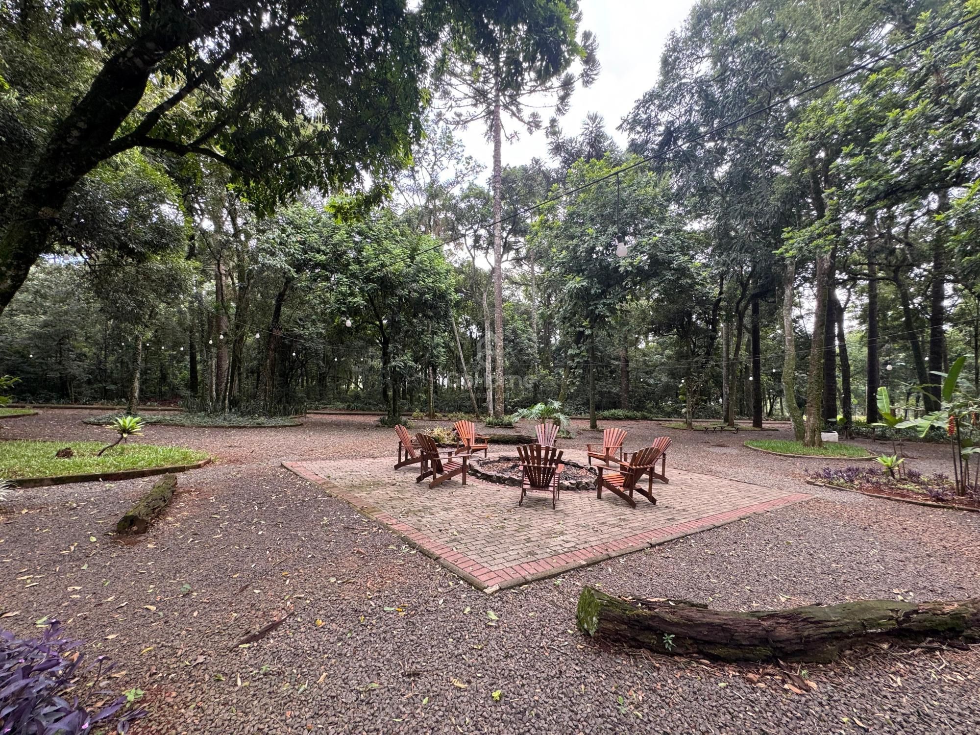 4322 – Casa em condomínio com suíte e 3 vagas no Don Guilherme Guatambú