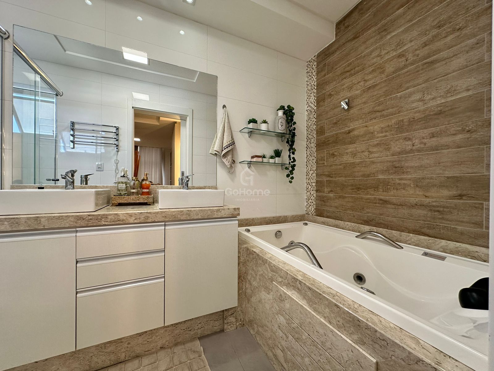 Apartamento 3 dormitórios