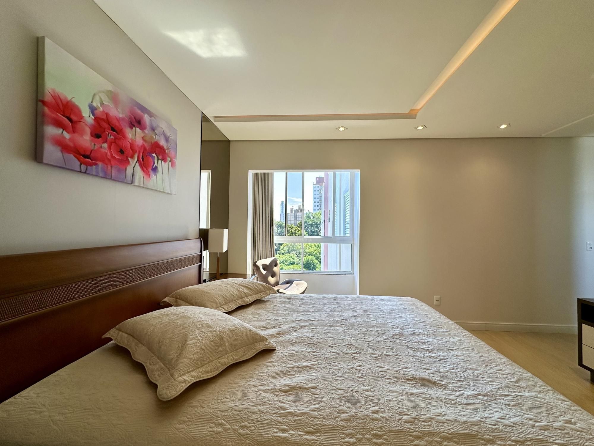 Apartamento mobiliado com 3 suítes