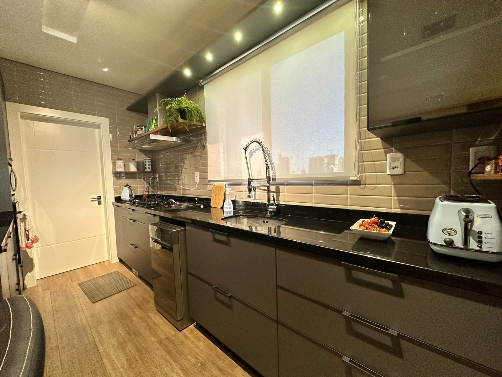 3520 – Apartamento 3 suítes com hidromassagem e lazer completo no Centro de Chapecó