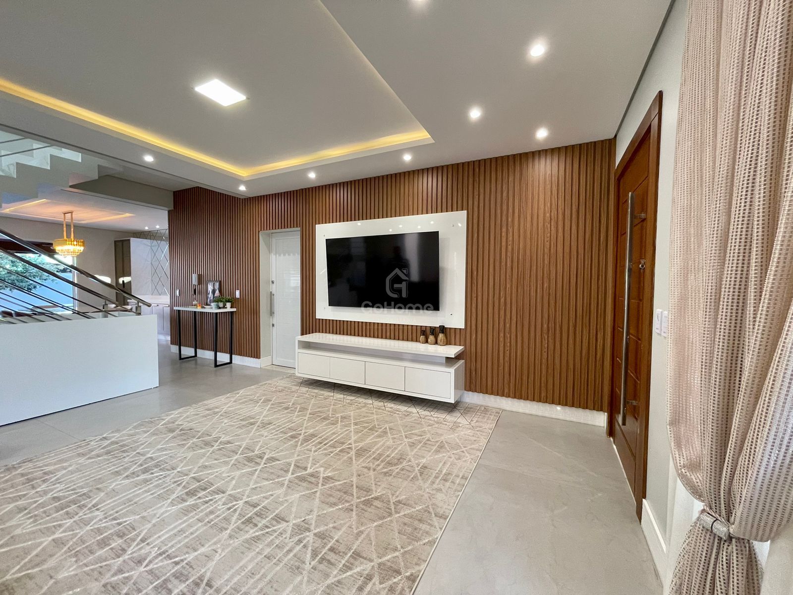 3358 – Casa Mobiliada no SAIC: Conforto e Estilo em Cada Detalhe