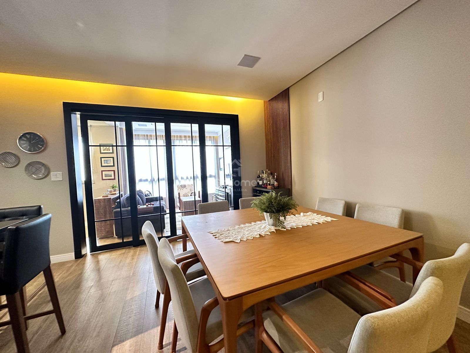 3520 – Apartamento 3 suítes com hidromassagem e lazer completo no Centro de Chapecó