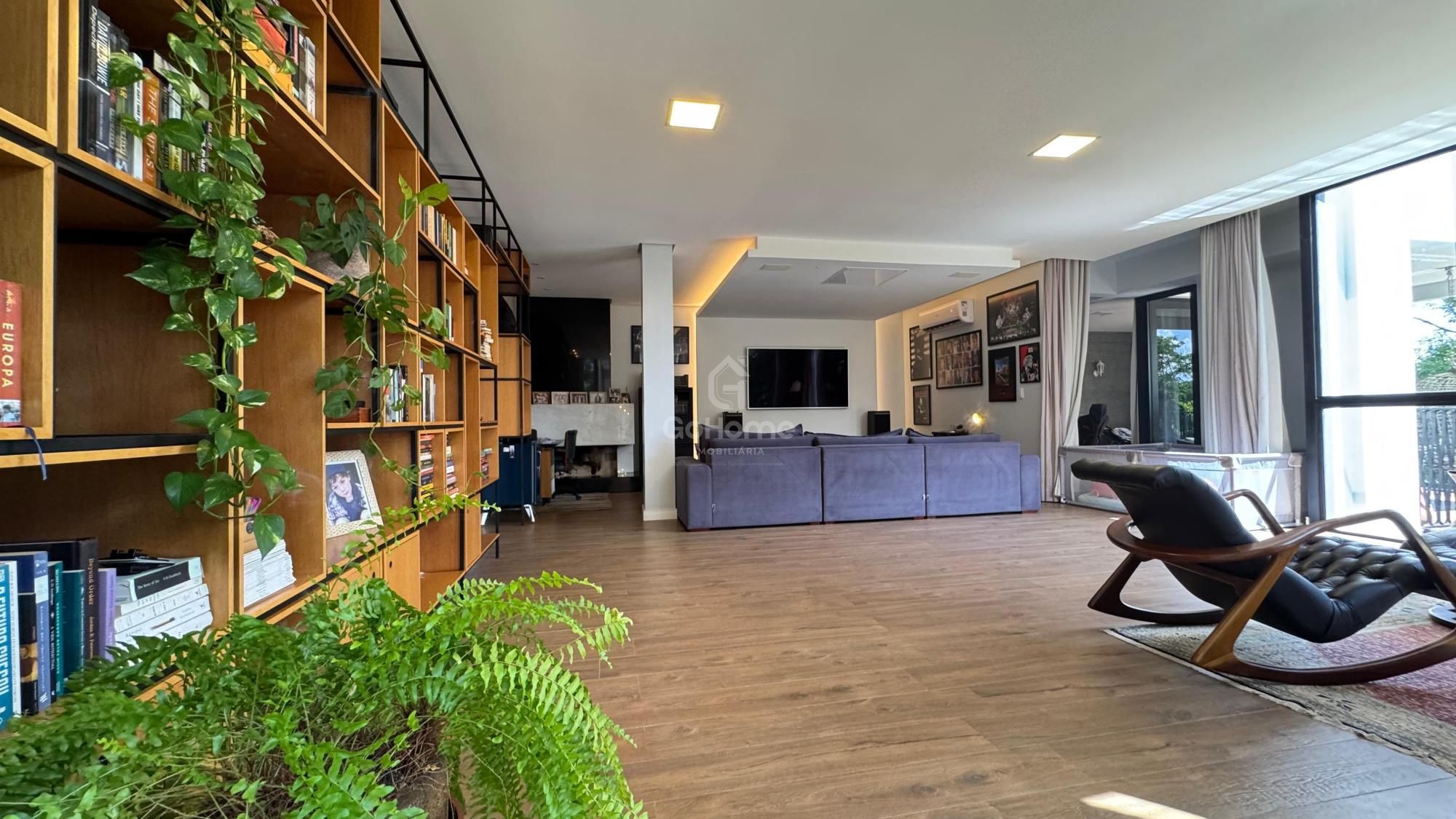 Casa em Condomínio Fechado