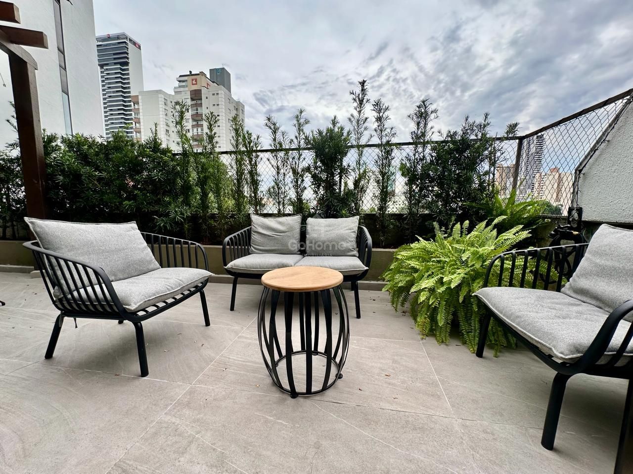3823 – Apartamento luxuoso: 4 quartos, 2 suítes, Centro de Chapecó.
