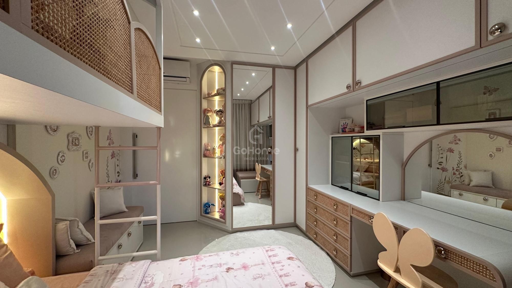 Apartamento Mobiliado à Venda em ótima localização