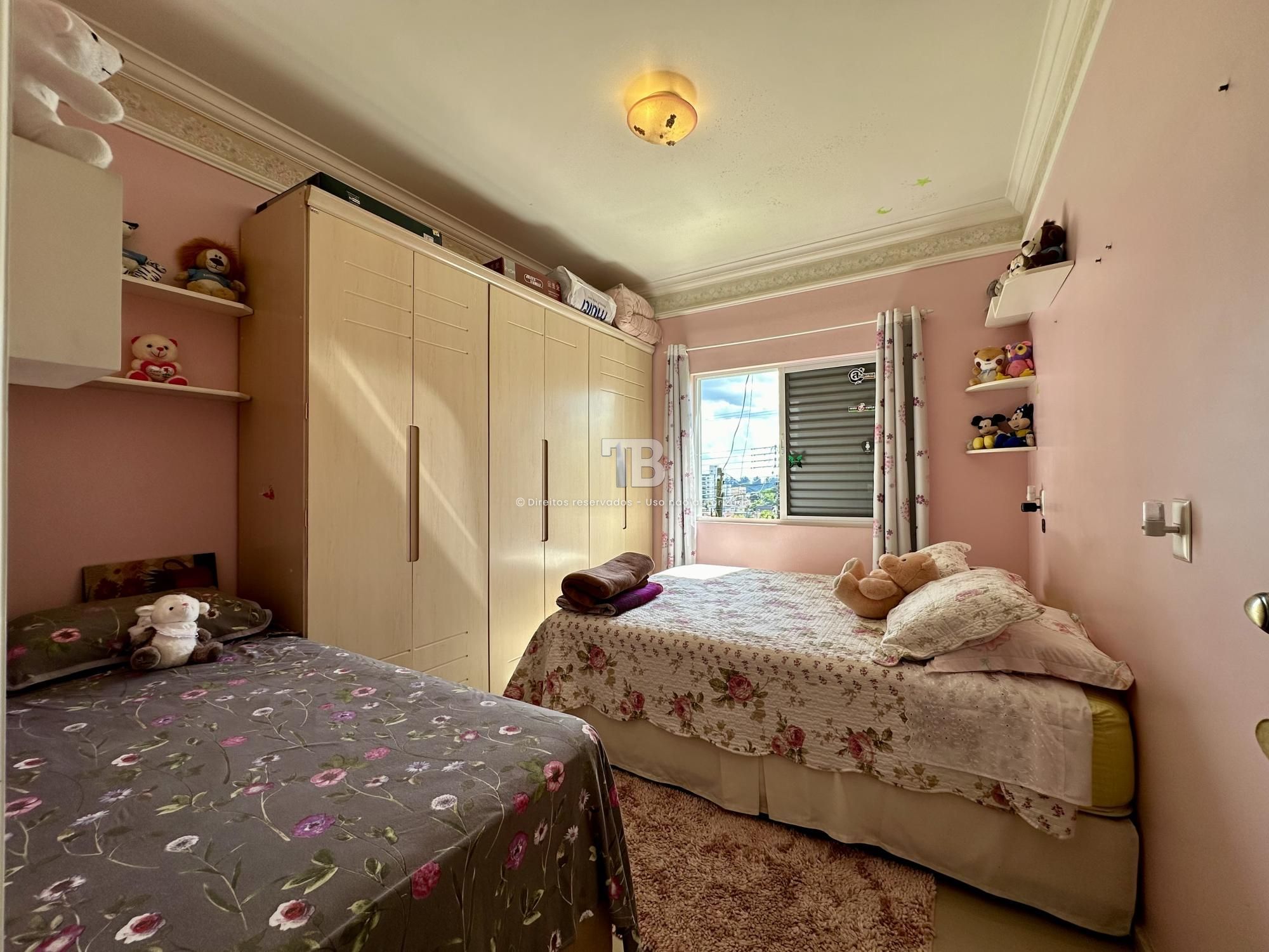 Casa com 4 Quartos - Jardim Itália