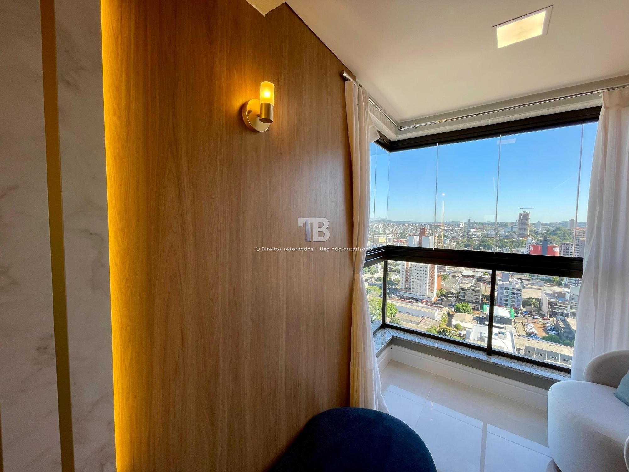 Apartamento Semimobiliado Suíte mais um Dormitório