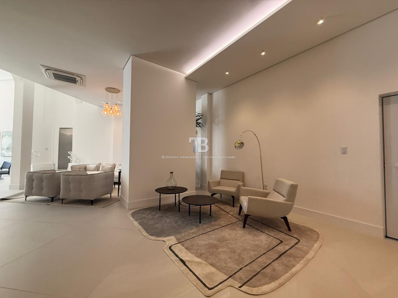 Apartamento Novo à Venda