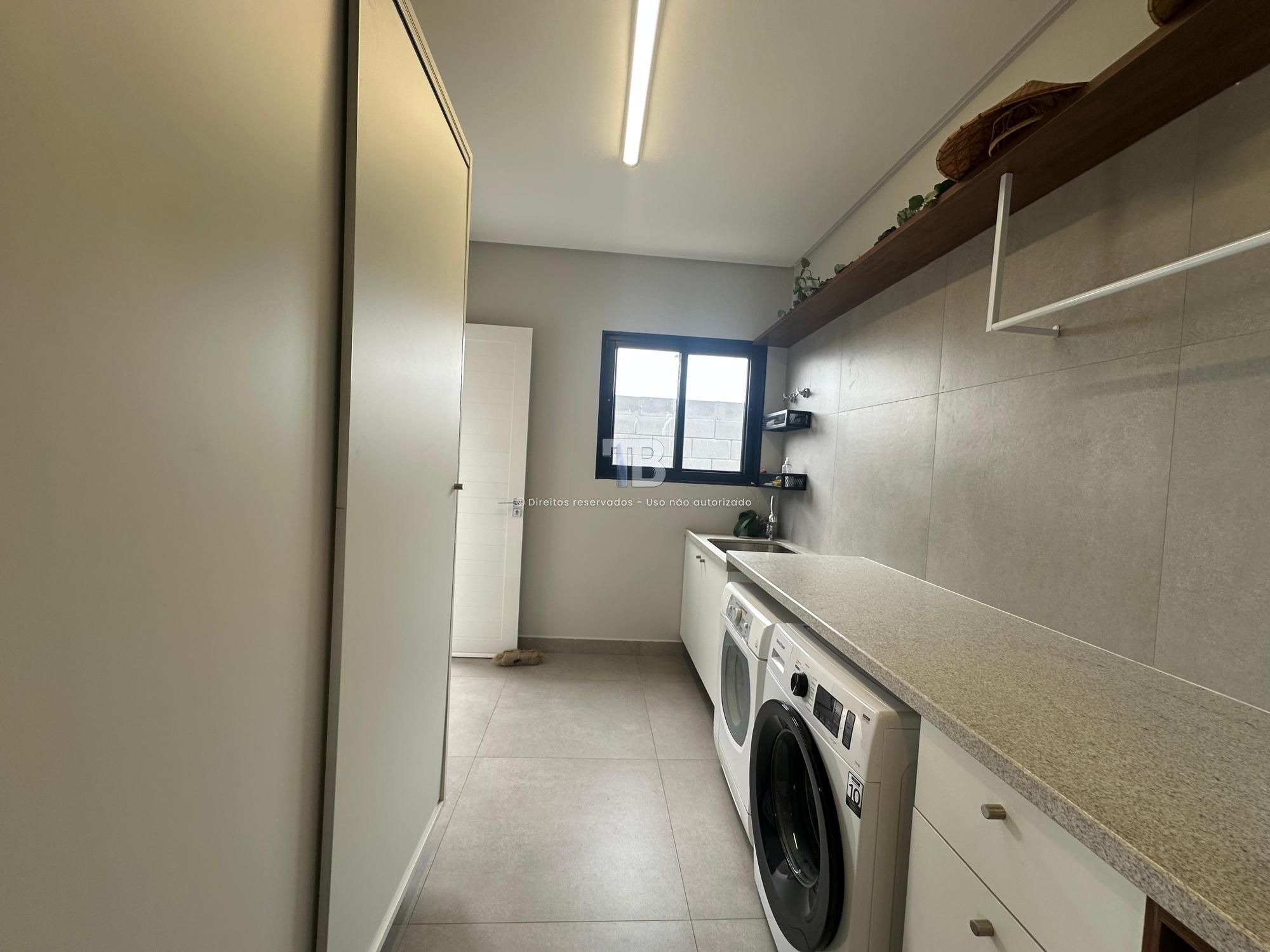 Casa Em Condomínio Fechado