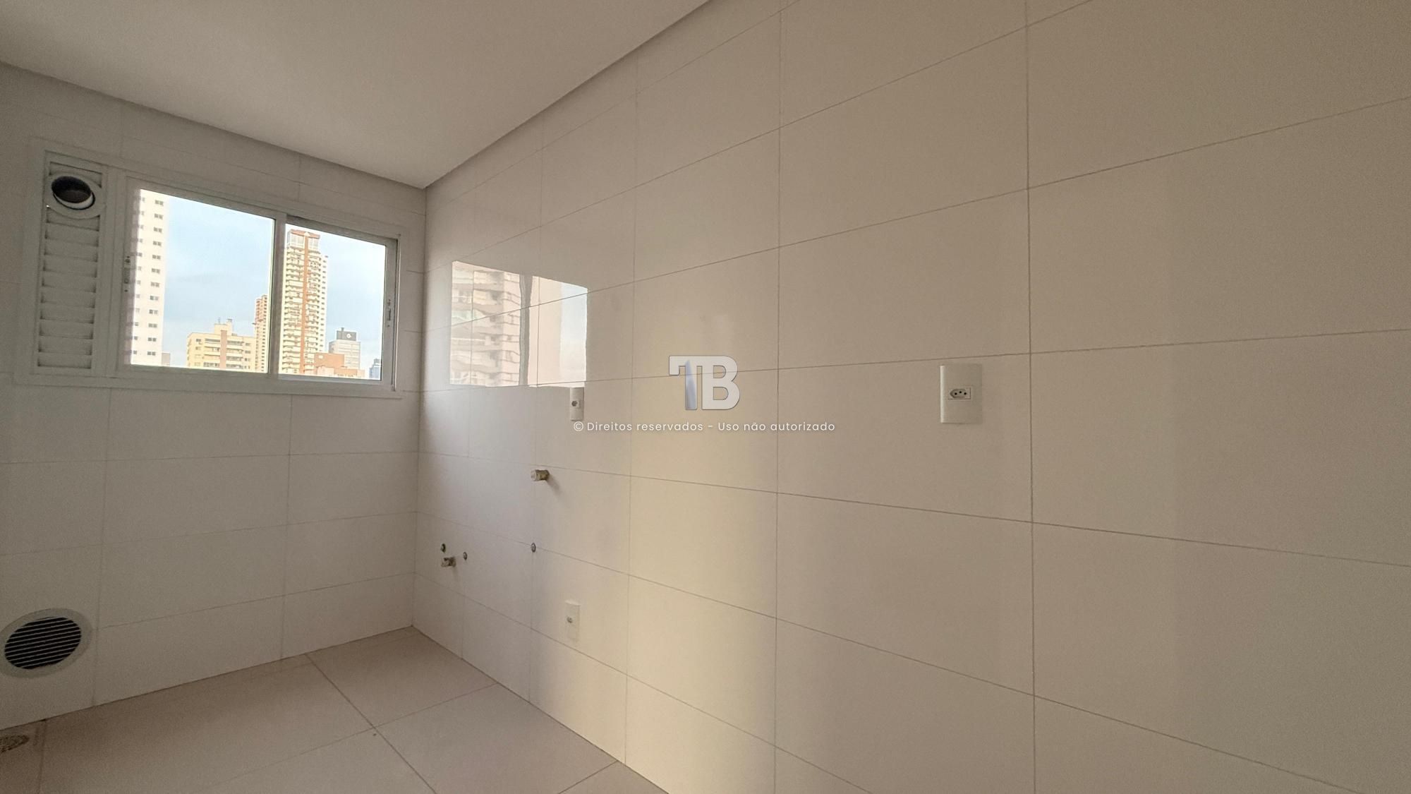 Apartamento Novo à Venda com 3 suítes
