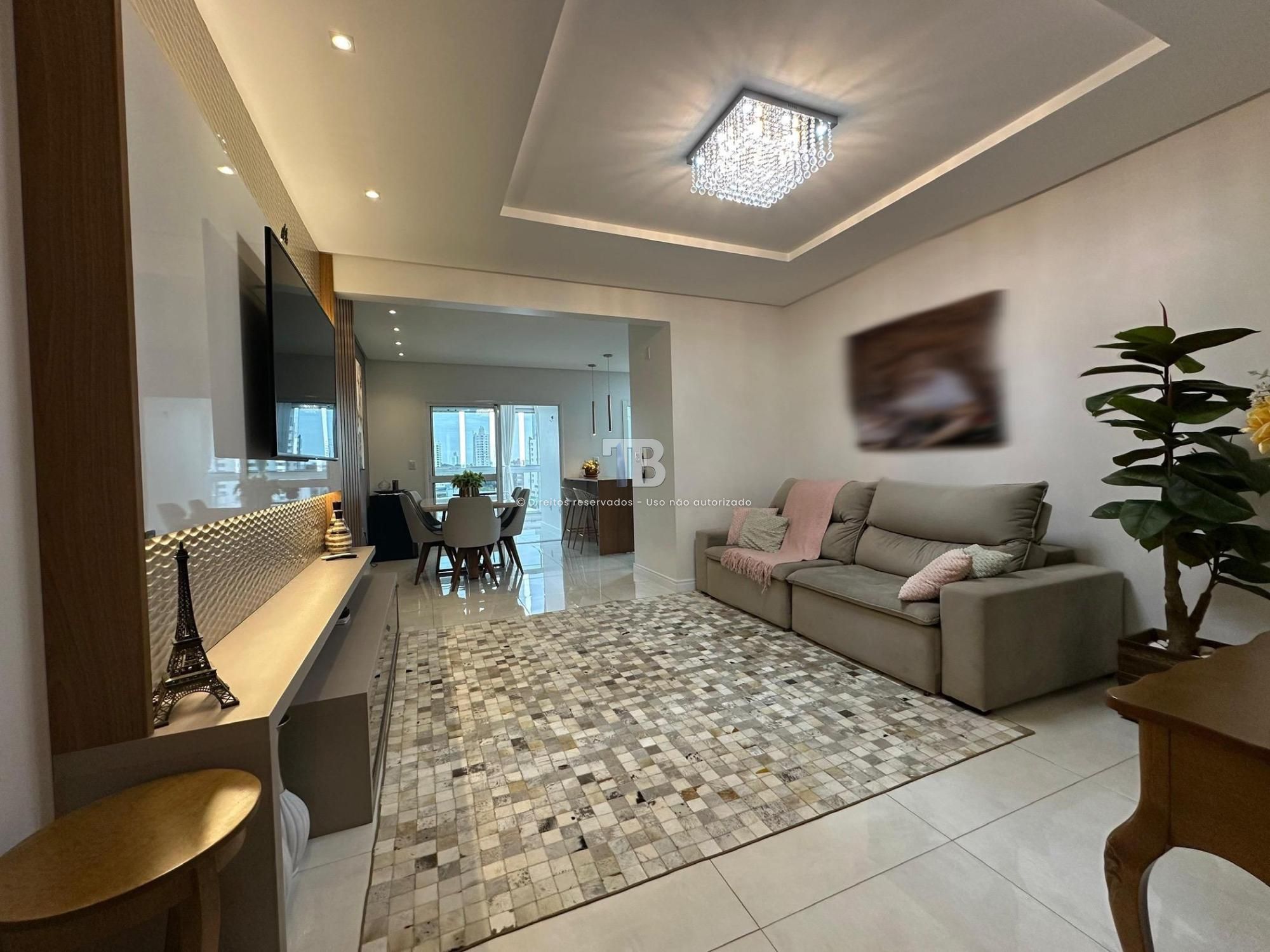 Apartamento Semimobiliado à Venda