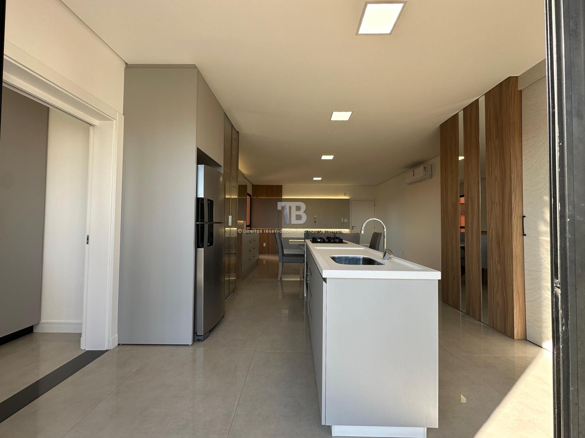 Apartamento Semimobiliado