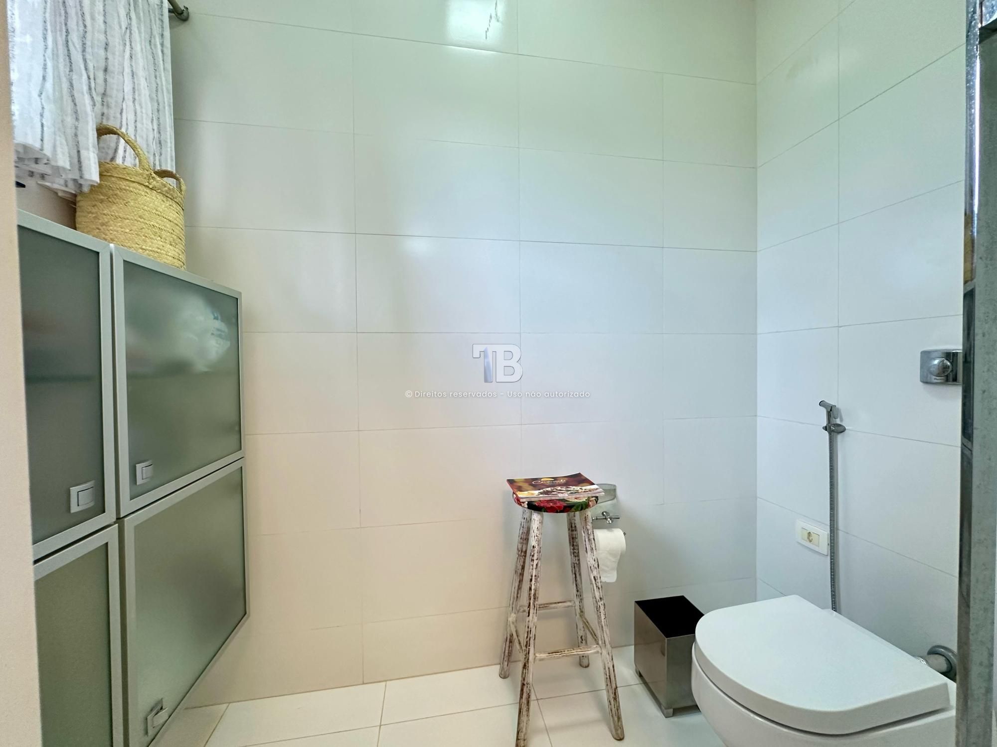 Casa em condomínio fechado