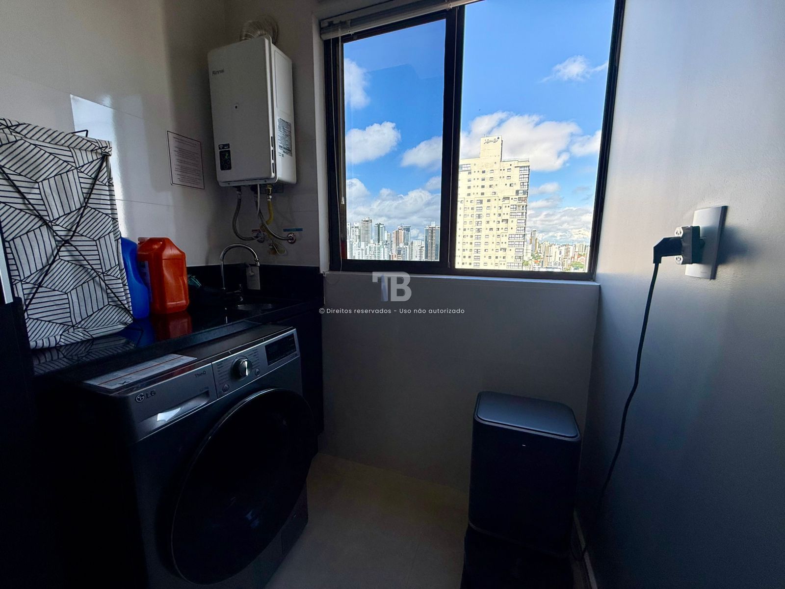 Apartamento Mobiliado à Venda