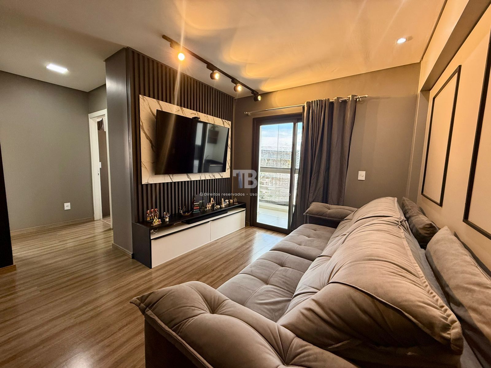 Apartamento Mobiliado à Venda